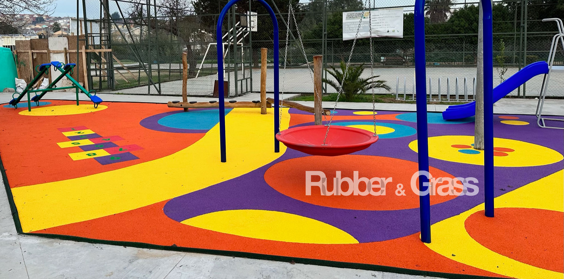 Pavimentos de caucho continuo, Pavimento de Caucho, Piso Continuo, Caucho In situ, Pavimentos de caucho para parques infantiles, Suelo de caucho EPDM o SBR, pavimentos de caucho para parques infantiles