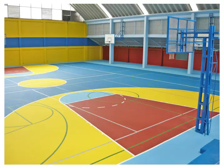 Cuánto cuesta hacer una cancha deportiva en Chile