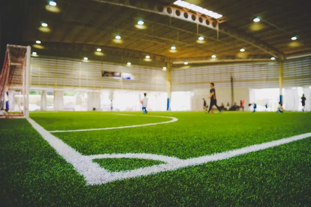 Cotiza Pasto sintético deportivo La solución para canchas en Chile ¡Transforma Tu Espacio cotización instalación Pasto Sintético de Alta Calidad!