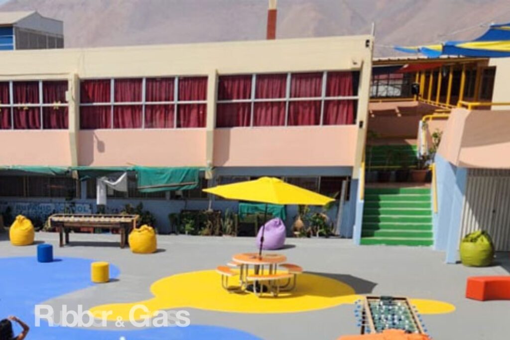 Esfera de Caucho Versátil, esfera de caucho reciclado Rubber and Grass Chile, esfera de caucho Chile, caucho granulado para pavimento, esfera SBR reciclado, granulado de caucho para drenaje, Rubber and Grass esfera caucho, granulado de caucho SBR para pavimento in situ, esfera de caucho en relleno pasto sintético, caucho triturado para drenaje jardín Chile, Rubber and Grass esfera caucho técnica, aplicación de granulado de caucho en cancha deportiva, esfera de caucho para aislamiento acústico, neumáticos reciclados convertidos en esfera caucho Chile