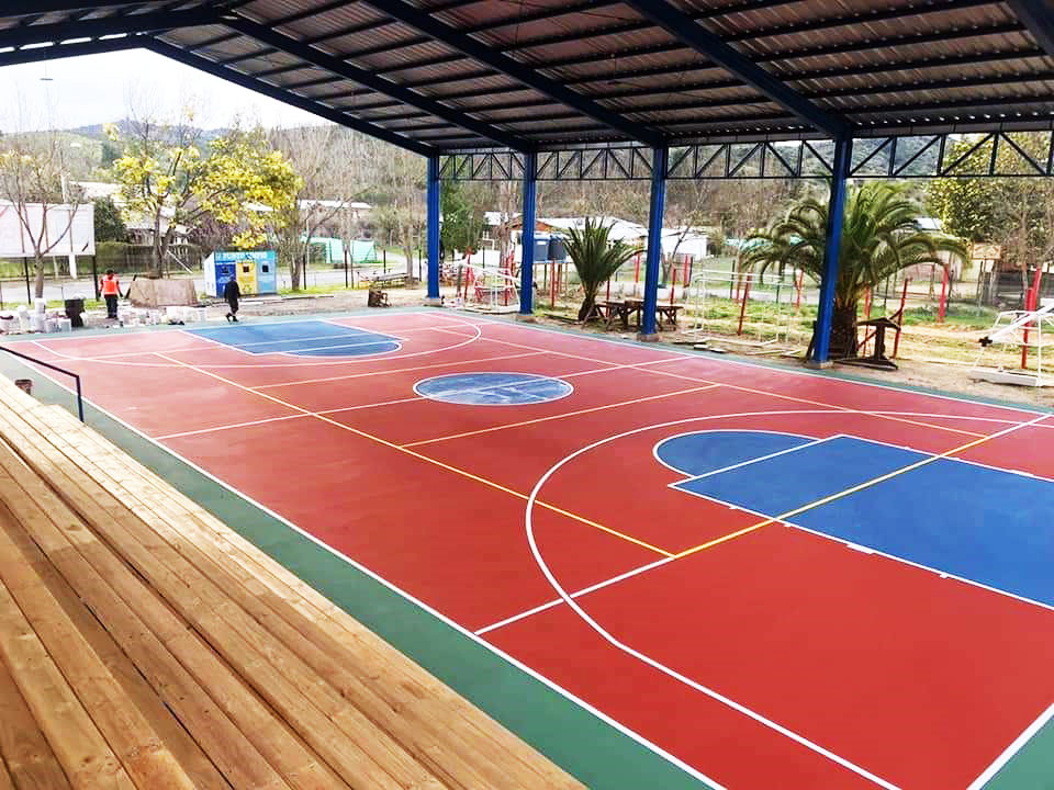 Equipamiento deportivo escolar Chile 2026
